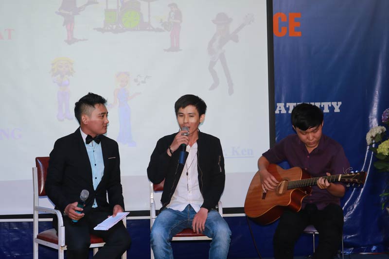 giao-luu-voi-nhom-nhac-acoustic-band-23