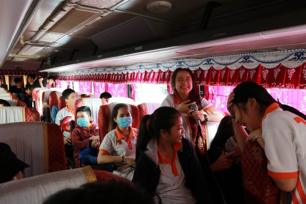soi-noi-chuyen-da-ngoai-ngay-1