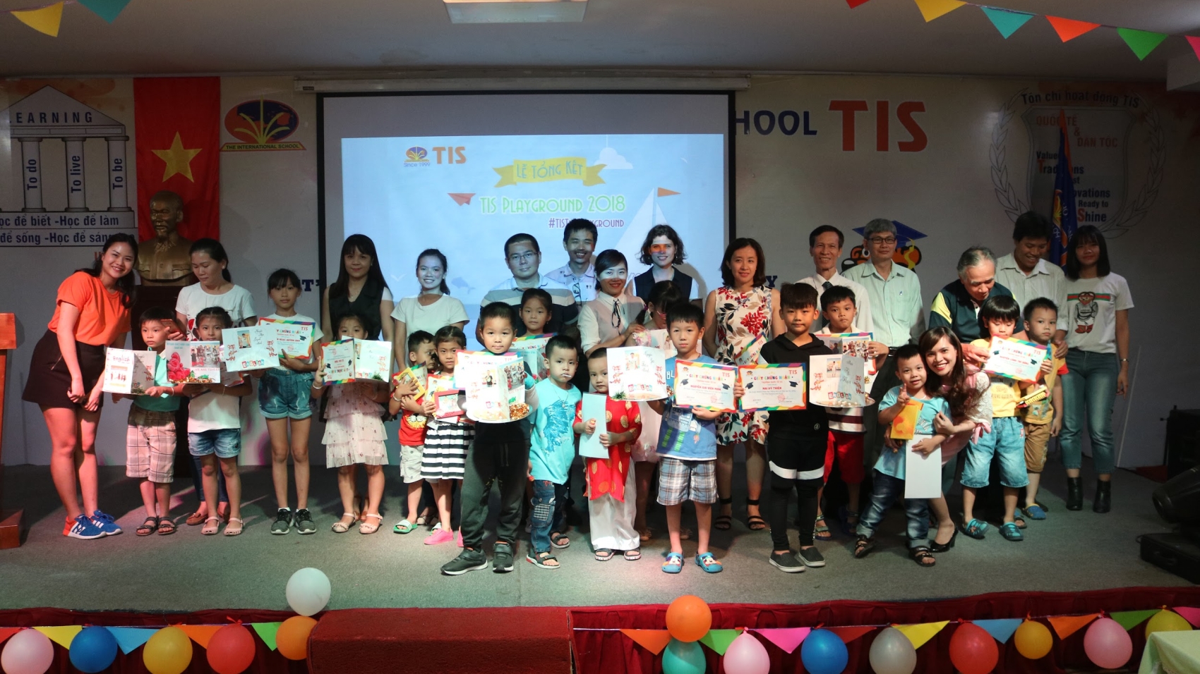 Summer Camp TIS Playground 2018 - Ngày Lễ Tổng kết ngập tràn tiếng cười (1)