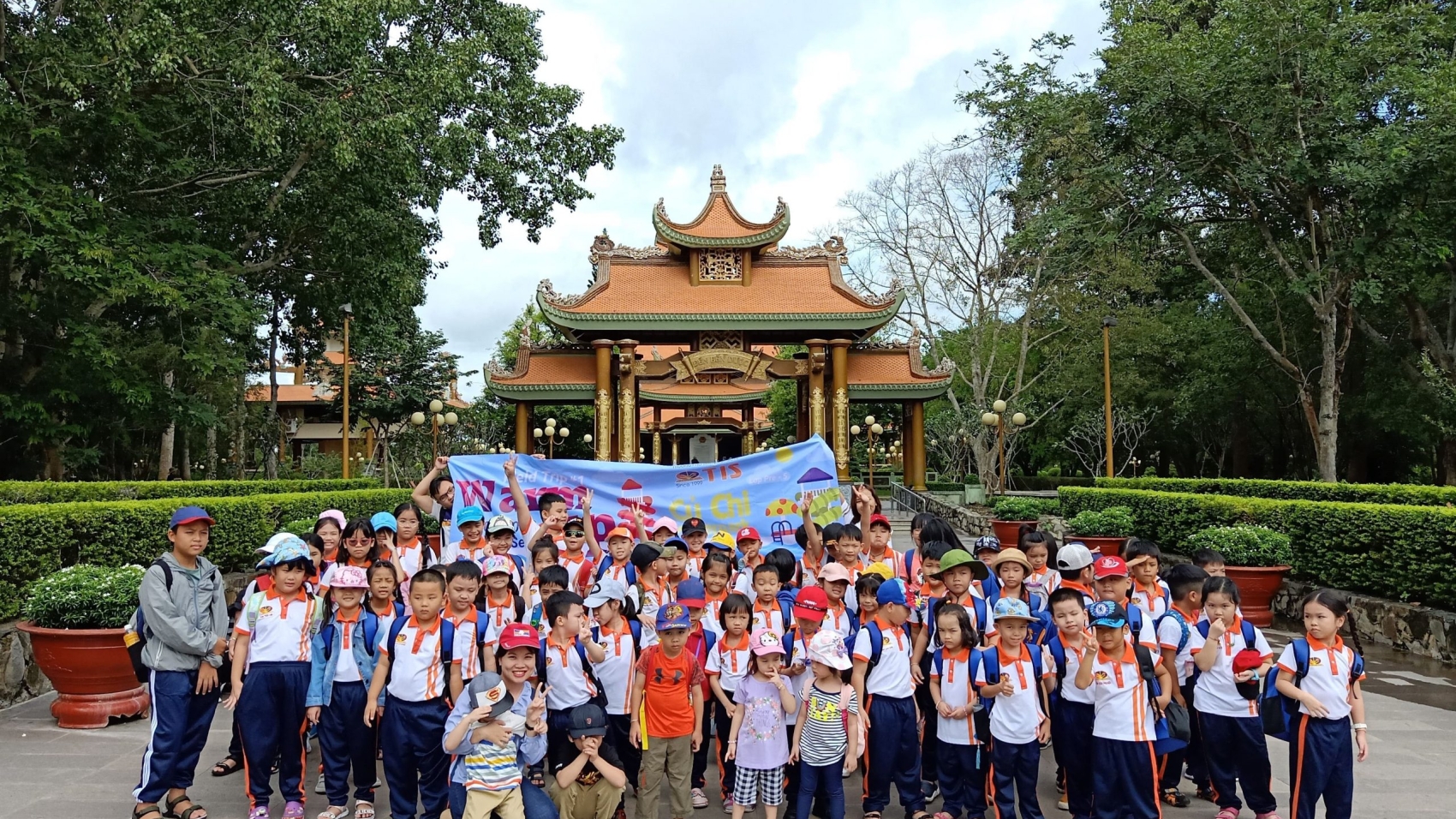 dã ngoại củ chi