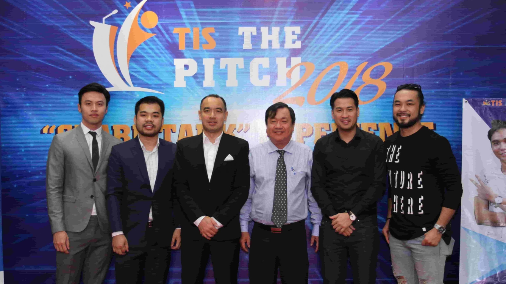 Ban-Giám-Khảo-của-TIS-The-Pitch-min