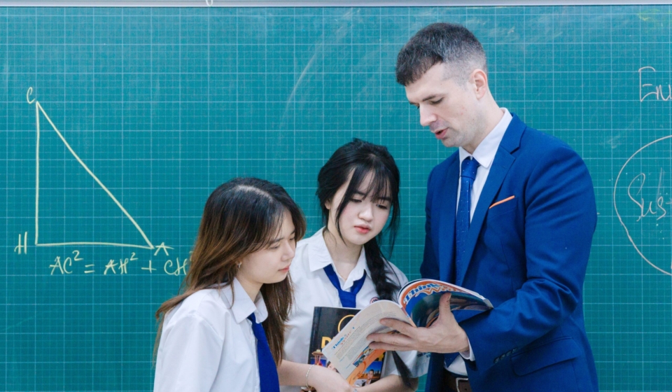 DSC09193 (1)-min (1)